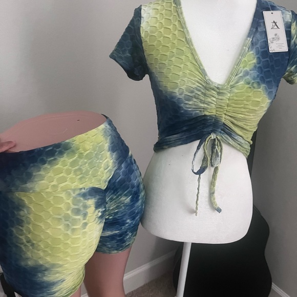 Short set - Picture 2 of 5